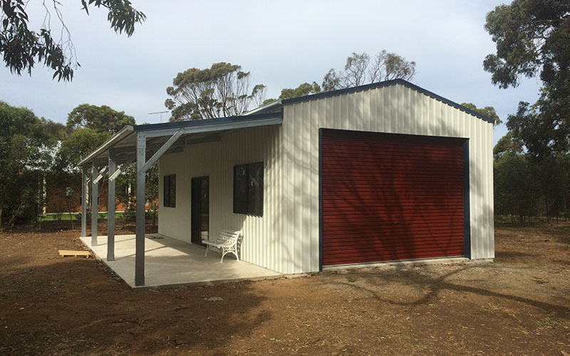 Garage with Lean to